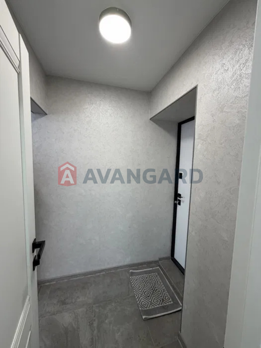 1 кім. квартира, 26/-/173 кв. м., 8/9 поверх фото 5 1 кім. квартира, 26/-/173 кв. м., 8/9 поверх фото 5