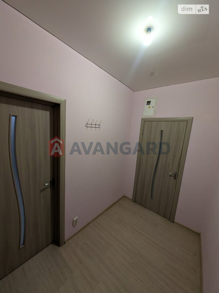 2 комн. квартира, 58/40/18 кв. м., 1/3 этаж фото 9 2 комн. квартира, 58/40/18 кв. м., 1/3 этаж фото 9