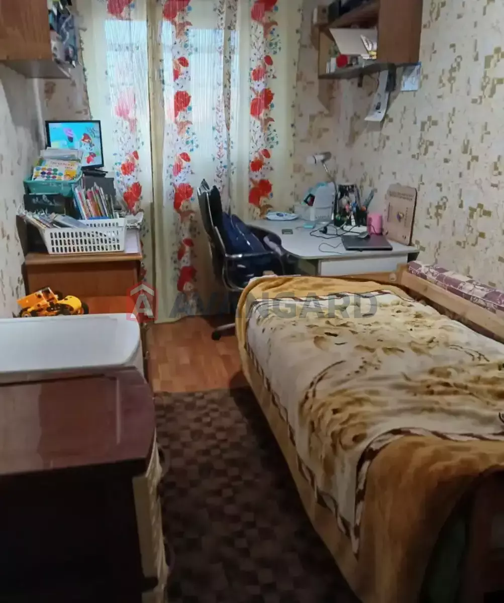 3 комн. квартира, 90/-/- кв. м., -/1 этаж фото 12 3 комн. квартира, 90/-/- кв. м., -/1 этаж фото 12