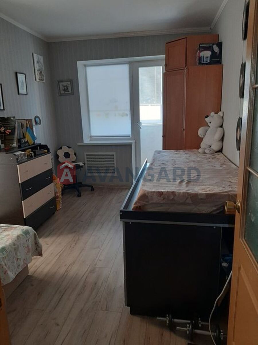 4 кім. квартира, 77/-/10 кв. м., 8/9 поверх фото 4 4 кім. квартира, 77/-/10 кв. м., 8/9 поверх фото 4