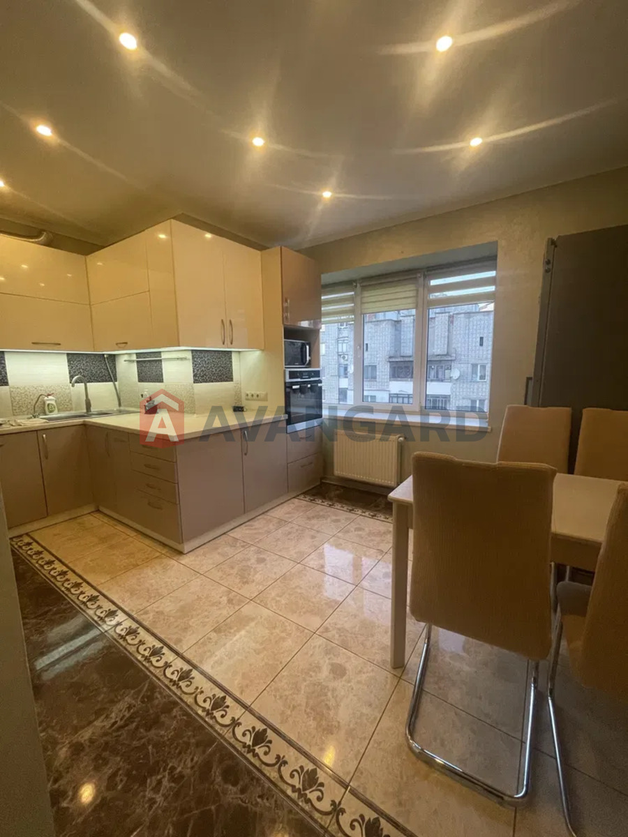 1 кім. квартира, 100/-/15 кв. м., 6/10 поверх фото 2 1 кім. квартира, 100/-/15 кв. м., 6/10 поверх фото 2