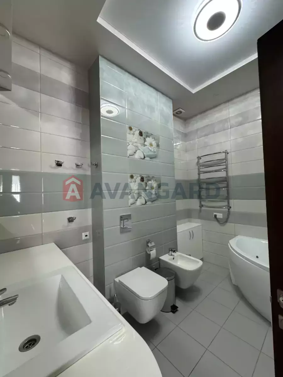 4 комн. квартира, 107/-/- кв. м., 3/6 этаж фото 5 4 комн. квартира, 107/-/- кв. м., 3/6 этаж фото 5