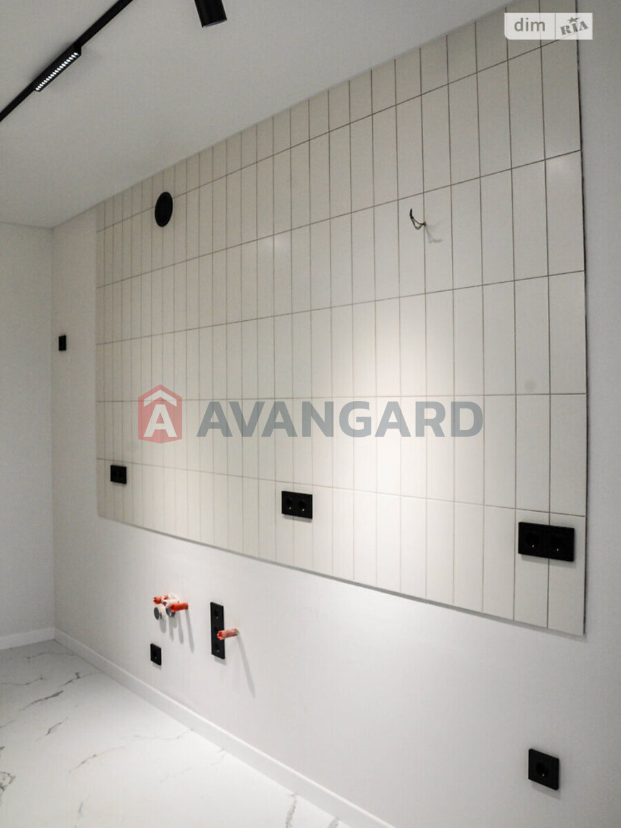 3 кім. квартира, 87/50/14 кв. м., 9/10 поверх фото 20 3 кім. квартира, 87/50/14 кв. м., 9/10 поверх фото 20