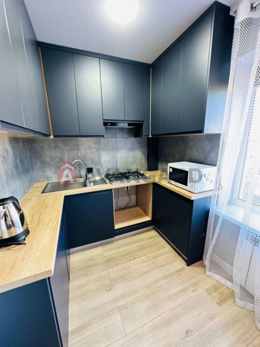 1 кім. квартира, 42/-/18 кв. м., 5/9 поверх фото 1 1 кім. квартира, 42/-/18 кв. м., 5/9 поверх фото 1