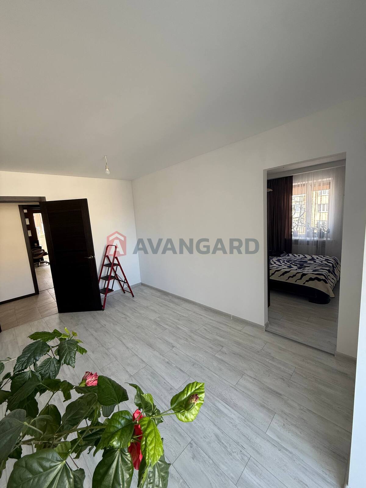 4 комн. квартира, 80/-/10 кв. м., 8/10 этаж фото 14 4 комн. квартира, 80/-/10 кв. м., 8/10 этаж фото 14