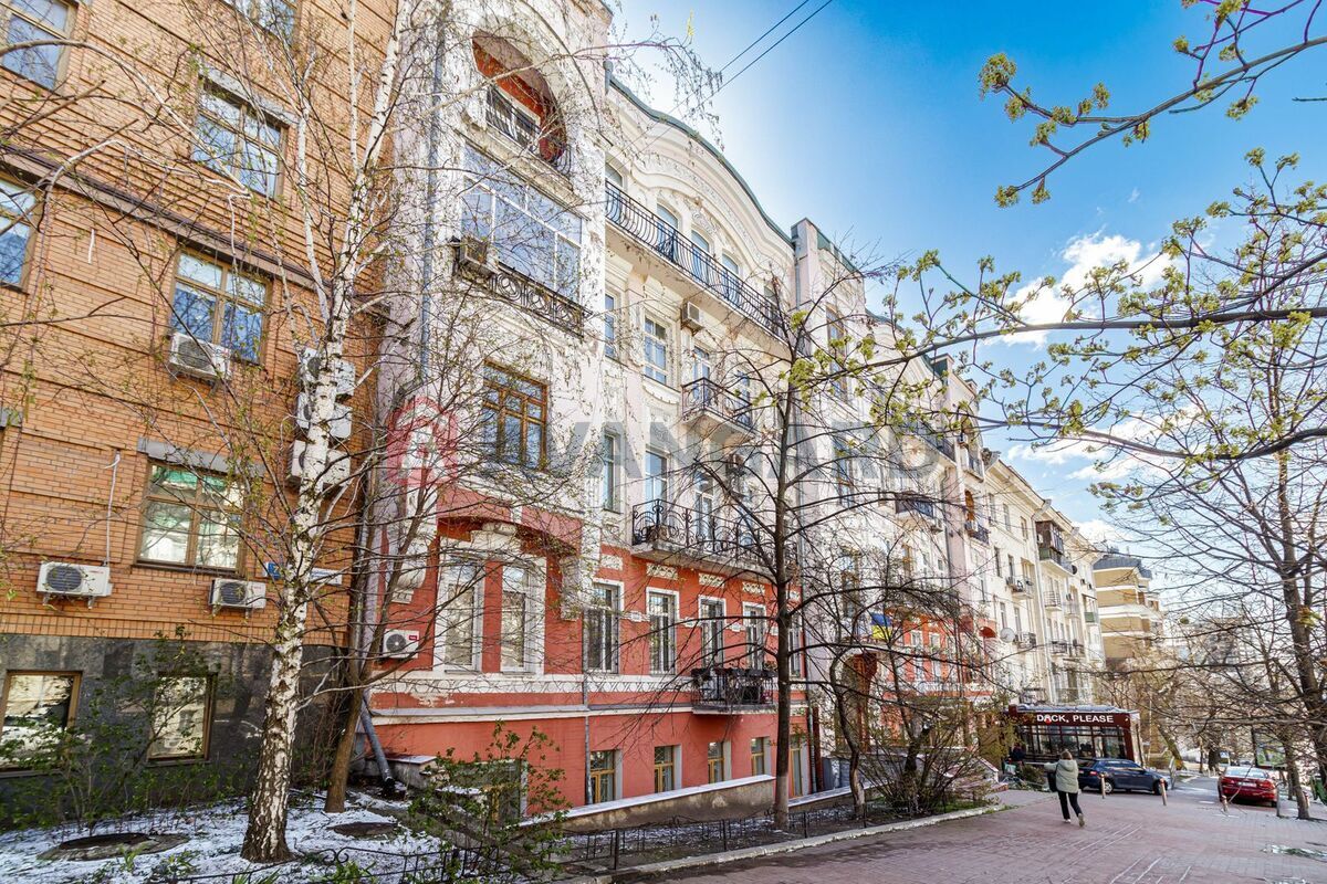 3 комн. квартира, 106/65/10 кв. м., 1/4 этаж фото 2 3 комн. квартира, 106/65/10 кв. м., 1/4 этаж фото 2