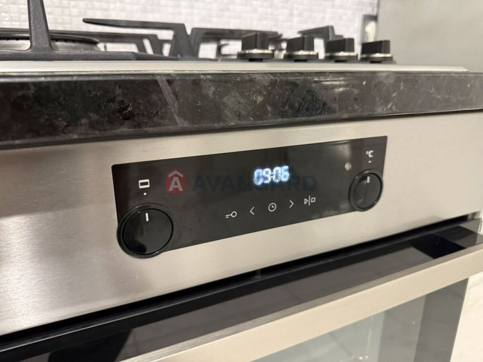 3 кім. квартира, 95/-/11 кв. м., 9/10 поверх фото 4 3 кім. квартира, 95/-/11 кв. м., 9/10 поверх фото 4