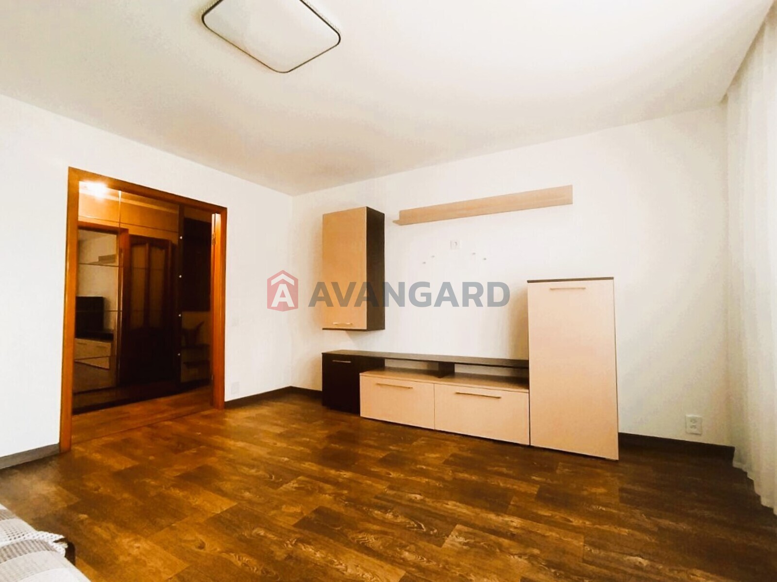 3 кім. квартира, 68/64/10 кв. м., 4/10 поверх фото 4 3 кім. квартира, 68/64/10 кв. м., 4/10 поверх фото 4