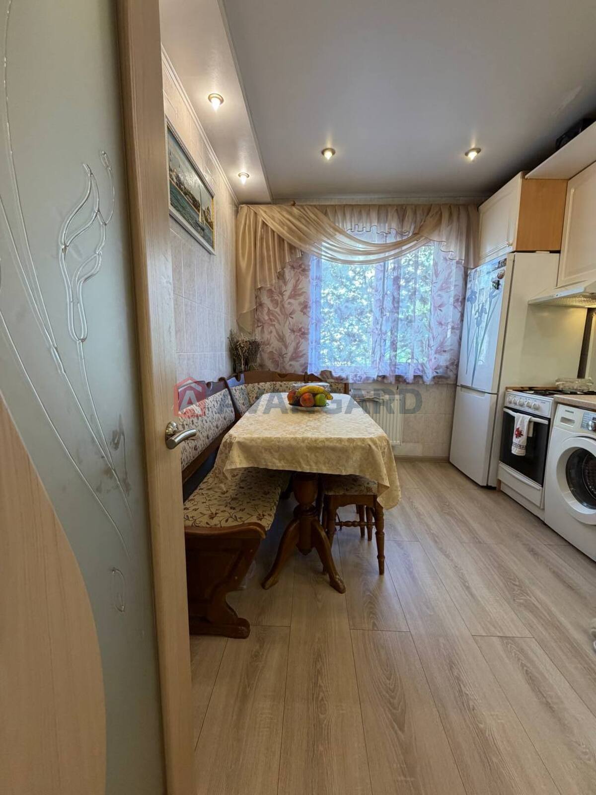 3 комн. квартира, 70/-/8 кв. м., 3/9 этаж фото 6 3 комн. квартира, 70/-/8 кв. м., 3/9 этаж фото 6