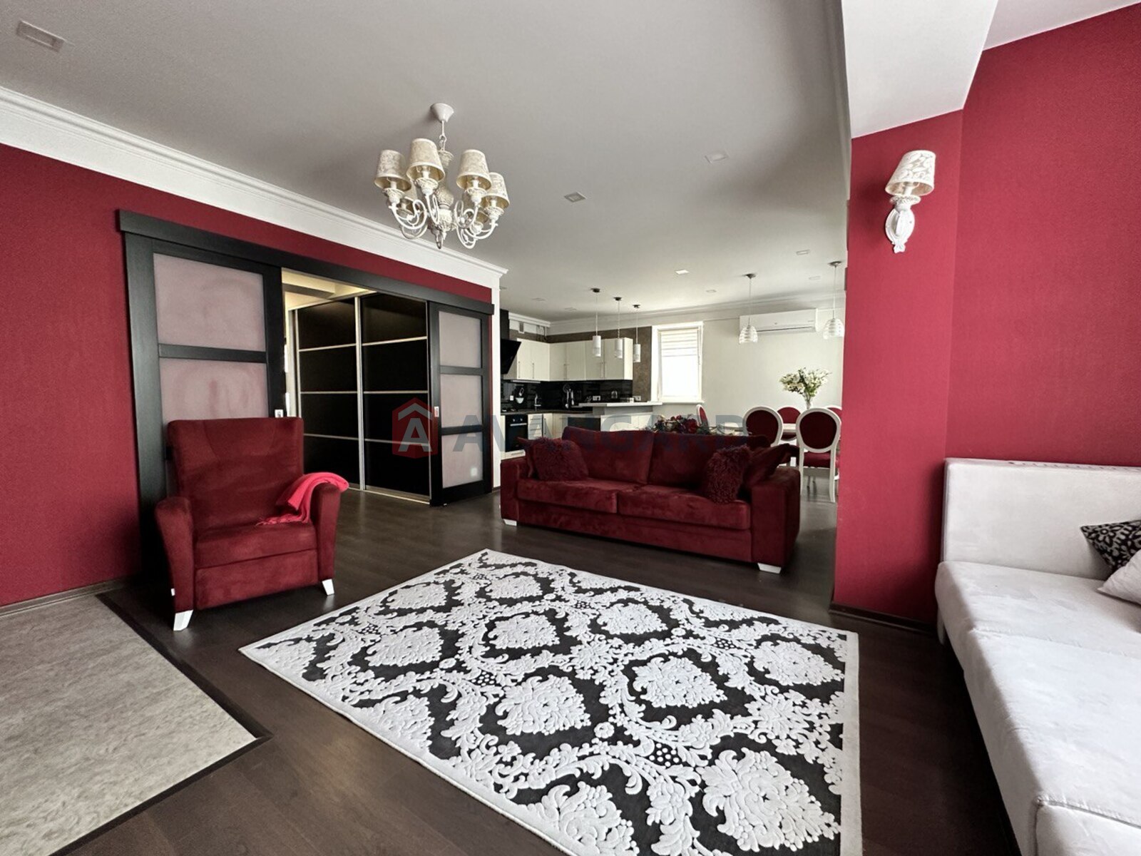 3 комн. квартира, 128,4/52,3/43,8 кв. м., 2/3 этаж фото 1 3 комн. квартира, 128,4/52,3/43,8 кв. м., 2/3 этаж фото 1