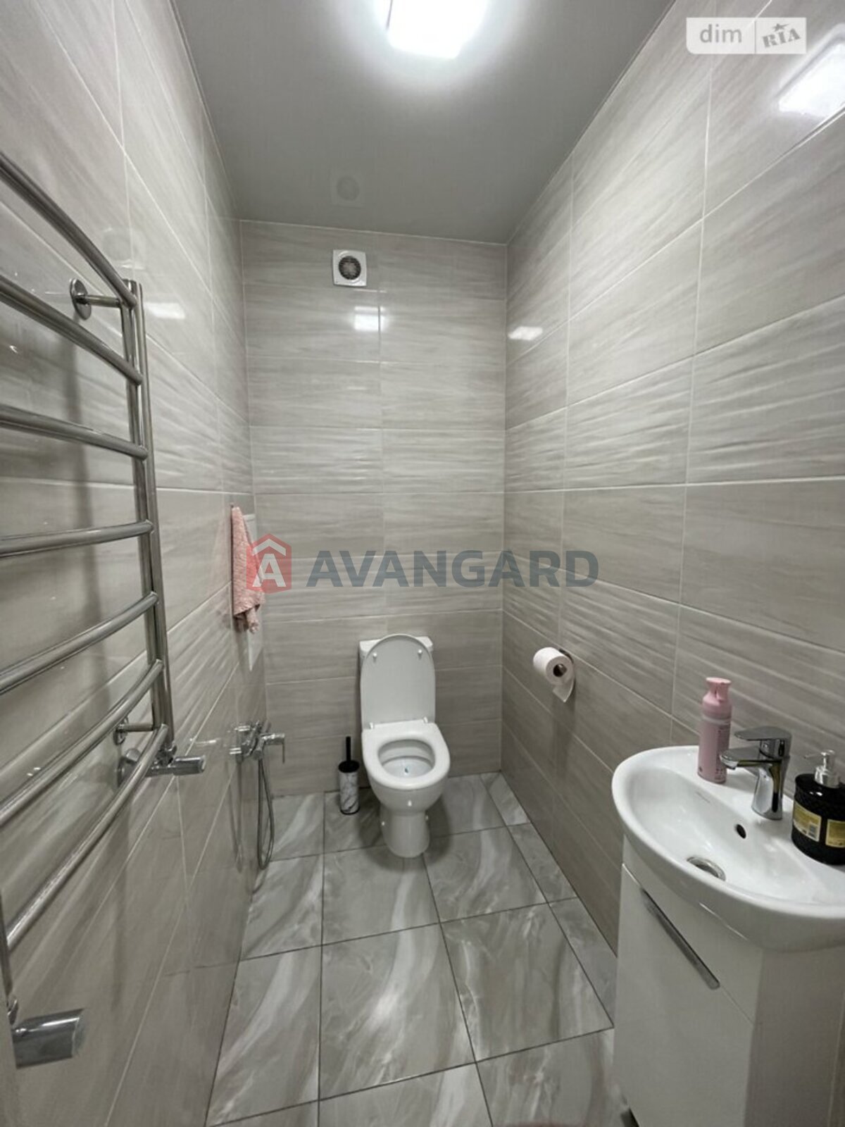 2 кім. квартира, 71/38/11 кв. м., 4/10 поверх фото 12 2 кім. квартира, 71/38/11 кв. м., 4/10 поверх фото 12