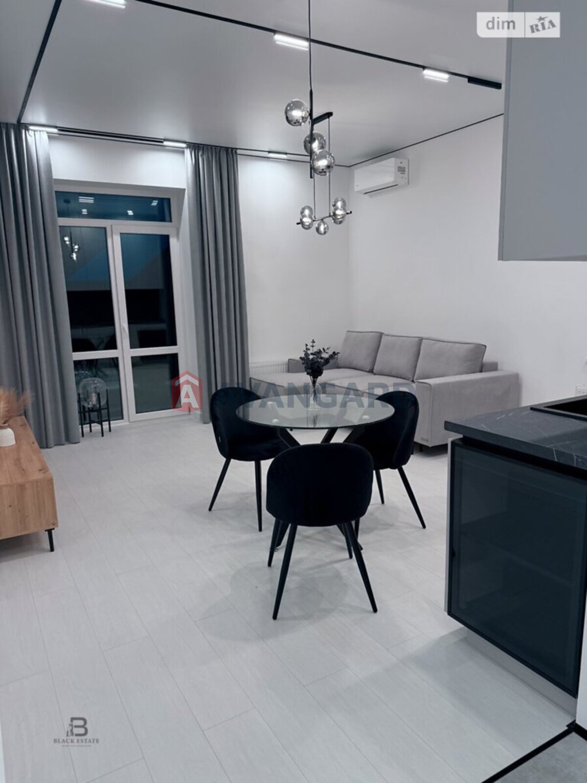 1 кім. квартира, 33/-/- кв. м., 1/3 поверх фото 3 1 кім. квартира, 33/-/- кв. м., 1/3 поверх фото 3