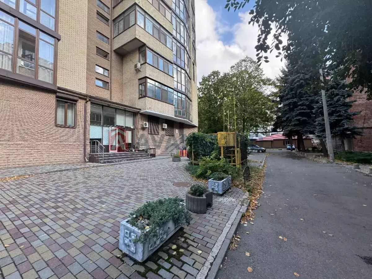 4 кім. квартира, 113/-/- кв. м., 8/9 поверх фото 2 4 кім. квартира, 113/-/- кв. м., 8/9 поверх фото 2