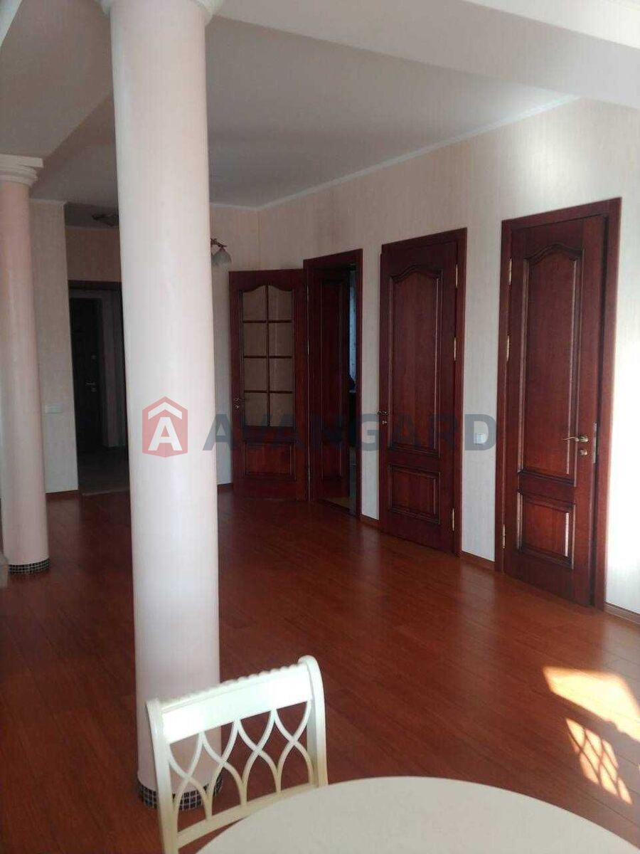 Будинок, 290 кв.м. фото 5 Будинок, 290 кв.м. фото 5