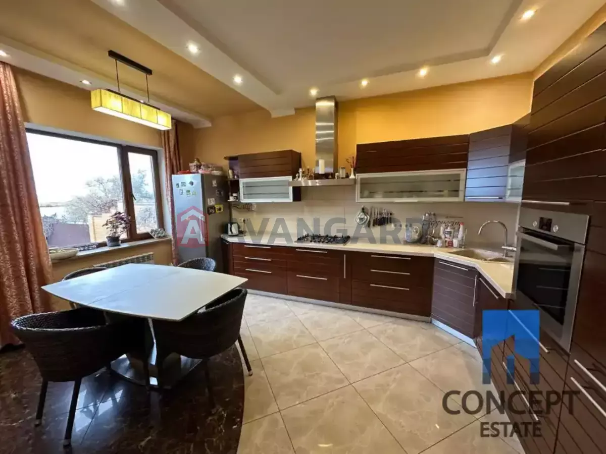 Дом, 243 кв.м. фото 6 Дом, 243 кв.м. фото 6