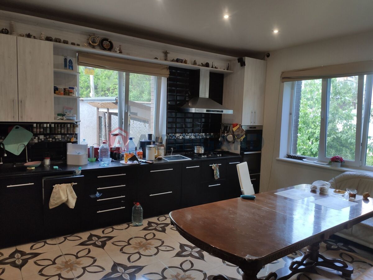 Дом, 300 кв.м. фото 10 Дом, 300 кв.м. фото 10