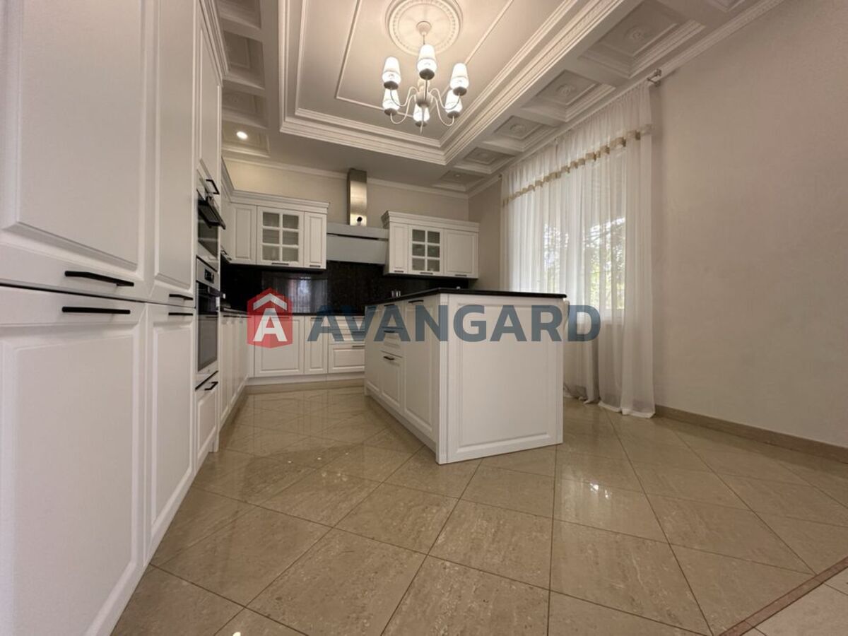 Будинок, 295 кв.м. фото 2 Будинок, 295 кв.м. фото 2