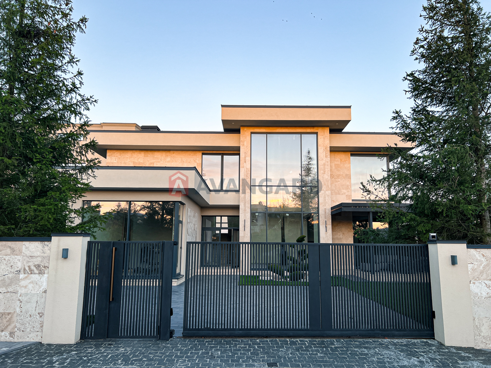 Будинок, 250 кв.м. фото 3 Будинок, 250 кв.м. фото 3