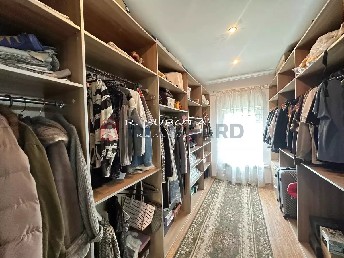 Будинок, 240 кв.м. фото 8 Будинок, 240 кв.м. фото 8