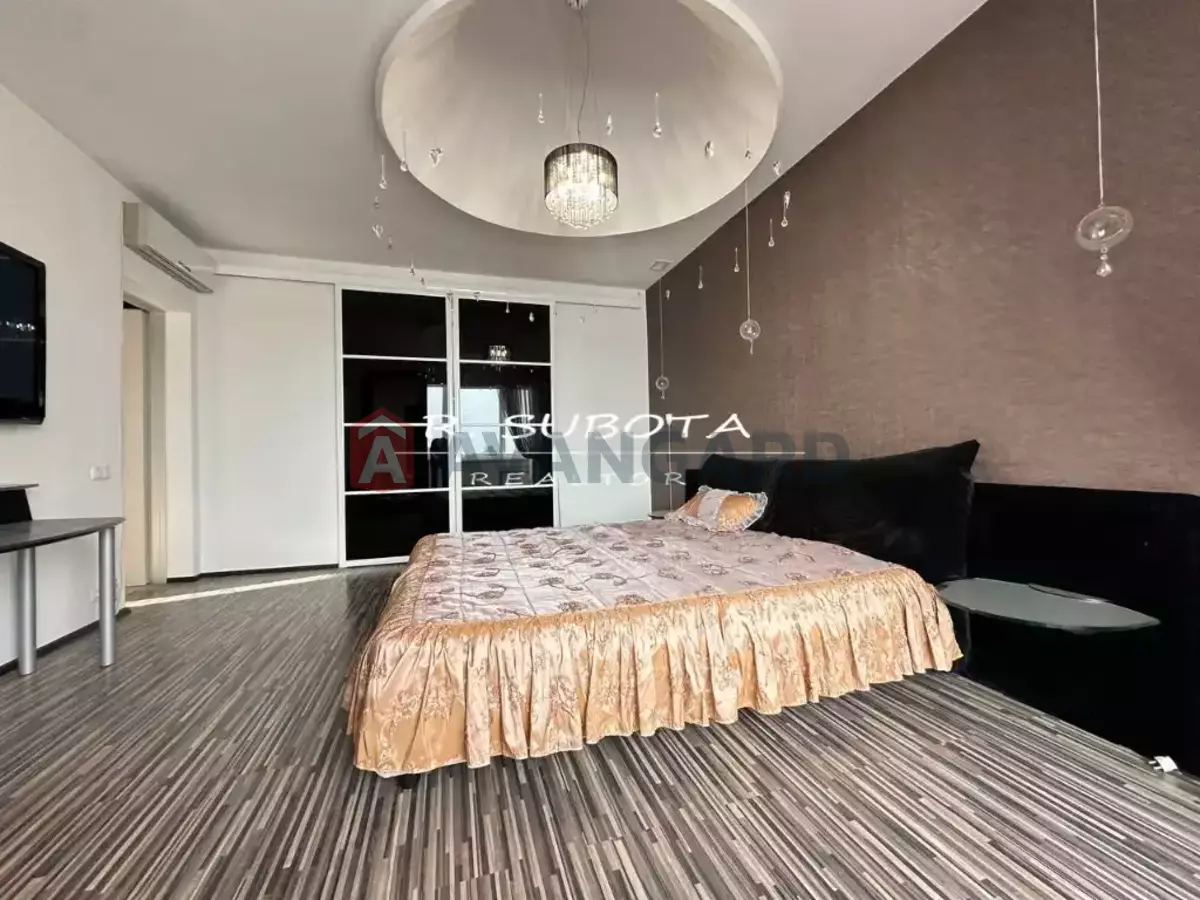 Будинок, 550 кв.м. фото 12 Будинок, 550 кв.м. фото 12