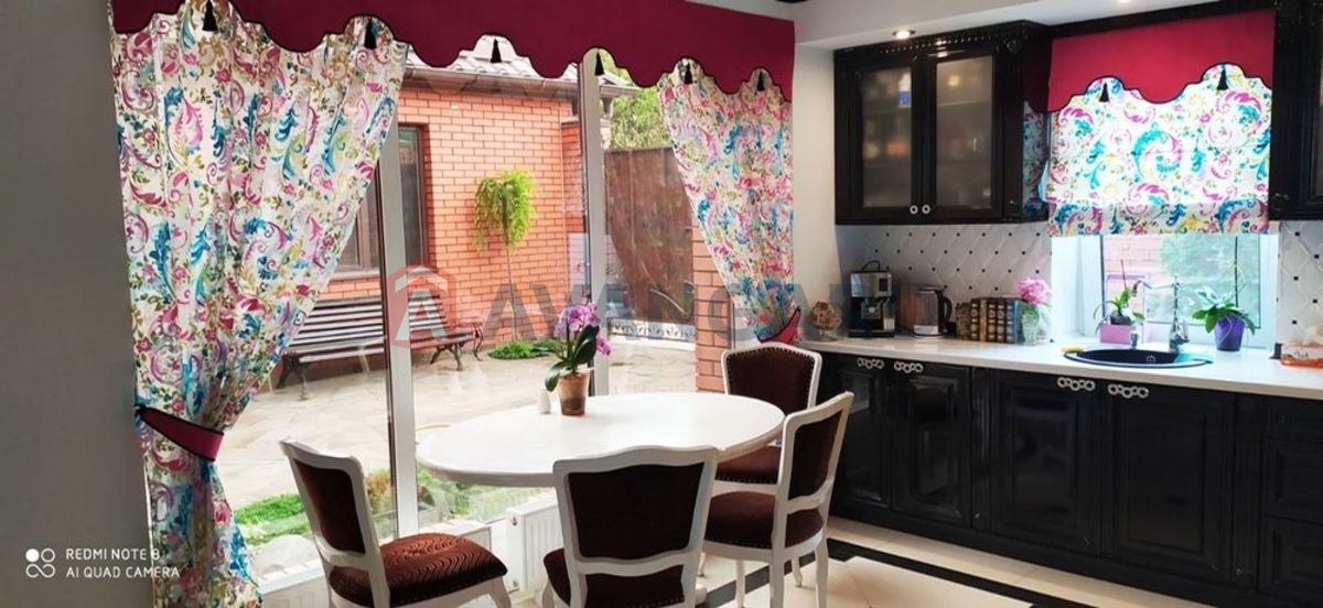 Дом, 400 кв.м. фото 13 Дом, 400 кв.м. фото 13