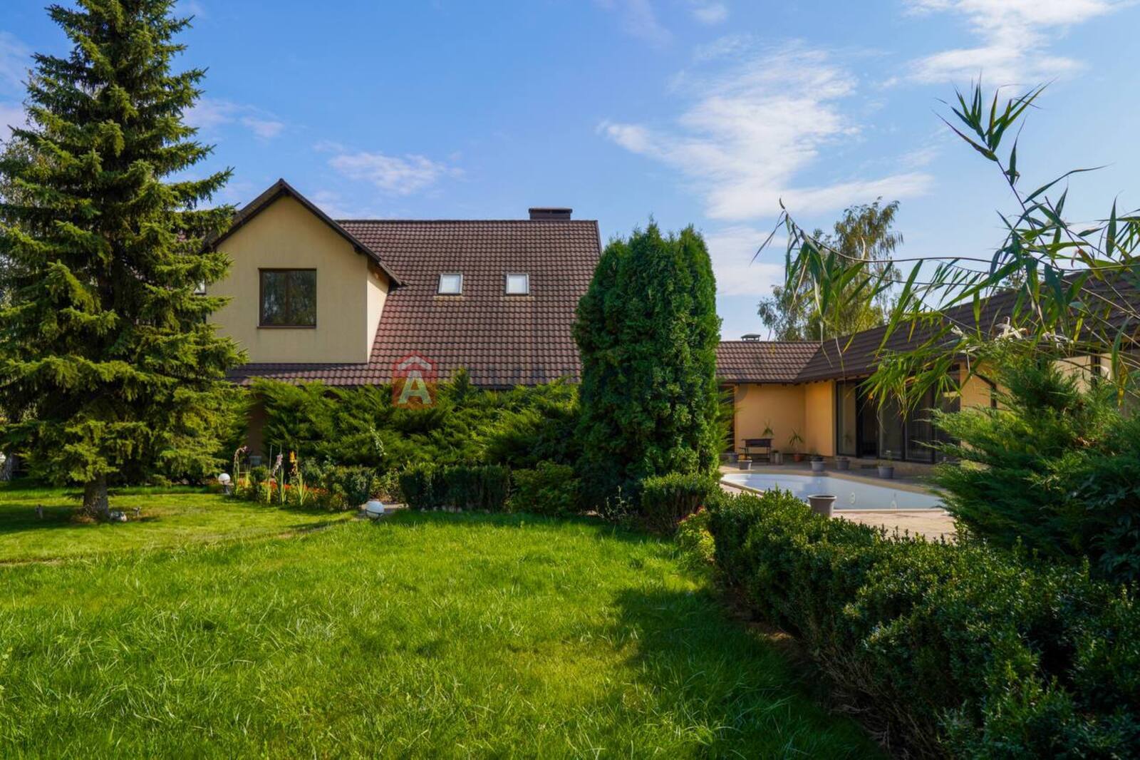 Дом, 280 кв.м. фото 1 Дом, 280 кв.м. фото 1