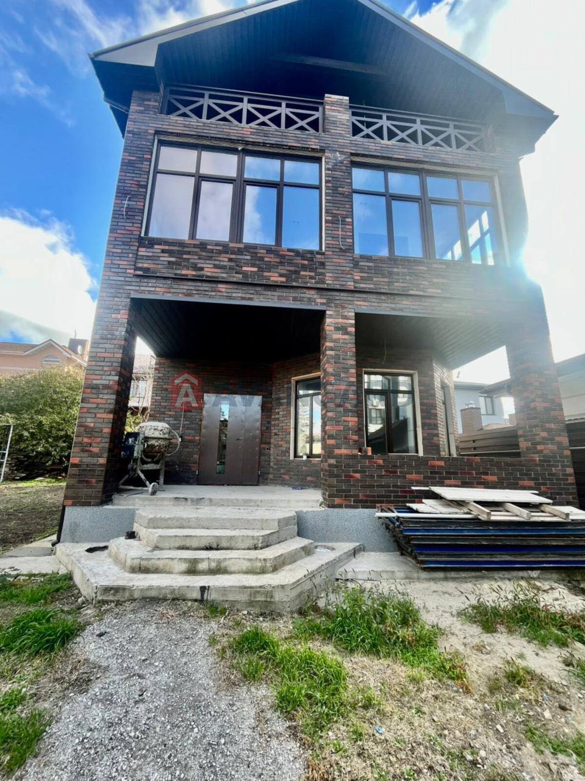 Будинок, 240 кв.м. фото 2 Будинок, 240 кв.м. фото 2