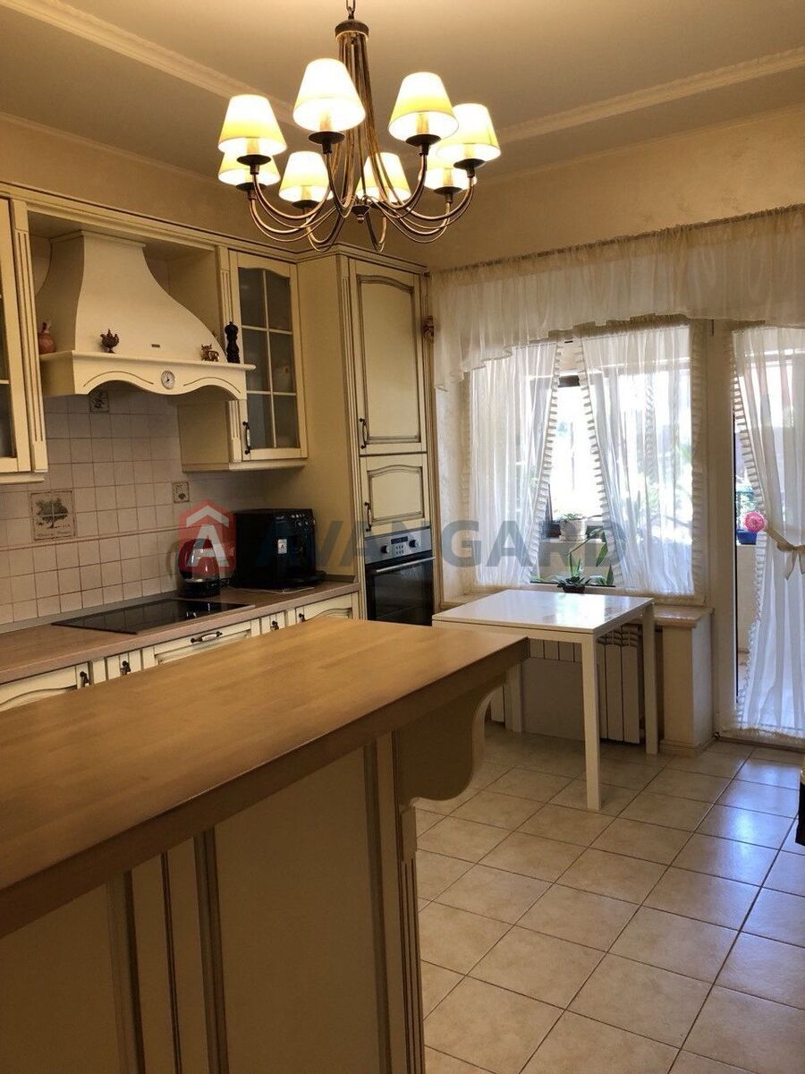 Дом, 360 кв.м. фото 8 Дом, 360 кв.м. фото 8