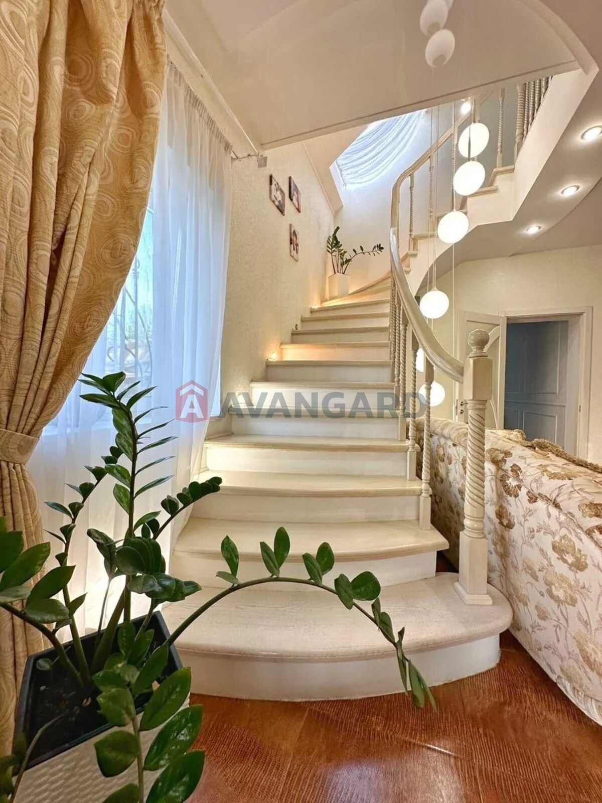 Будинок, 206 кв.м. фото 2 Будинок, 206 кв.м. фото 2