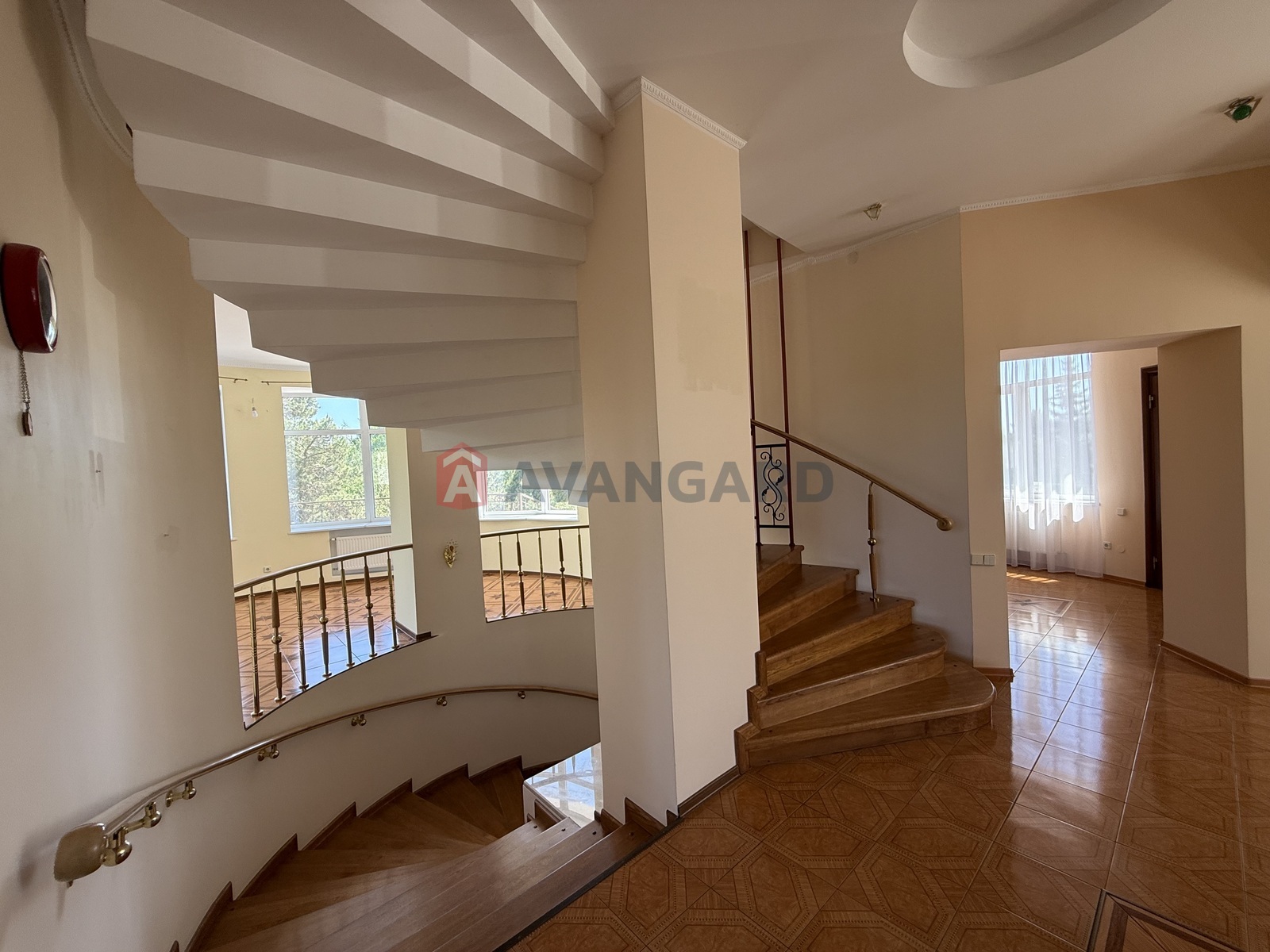 Будинок, 650 кв.м. фото 19 Будинок, 650 кв.м. фото 19