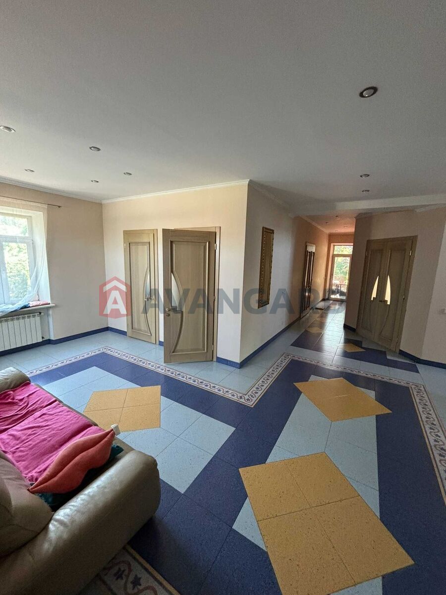 Дом, 420 кв.м. фото 8 Дом, 420 кв.м. фото 8