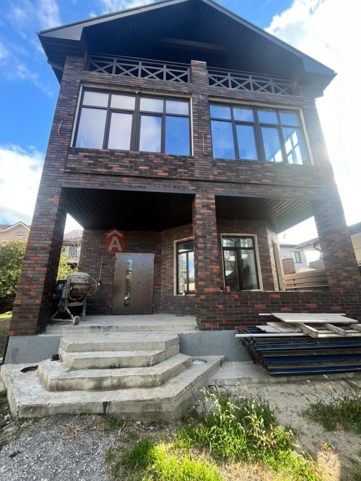 Будинок, 240 кв.м. фото 3 Будинок, 240 кв.м. фото 3