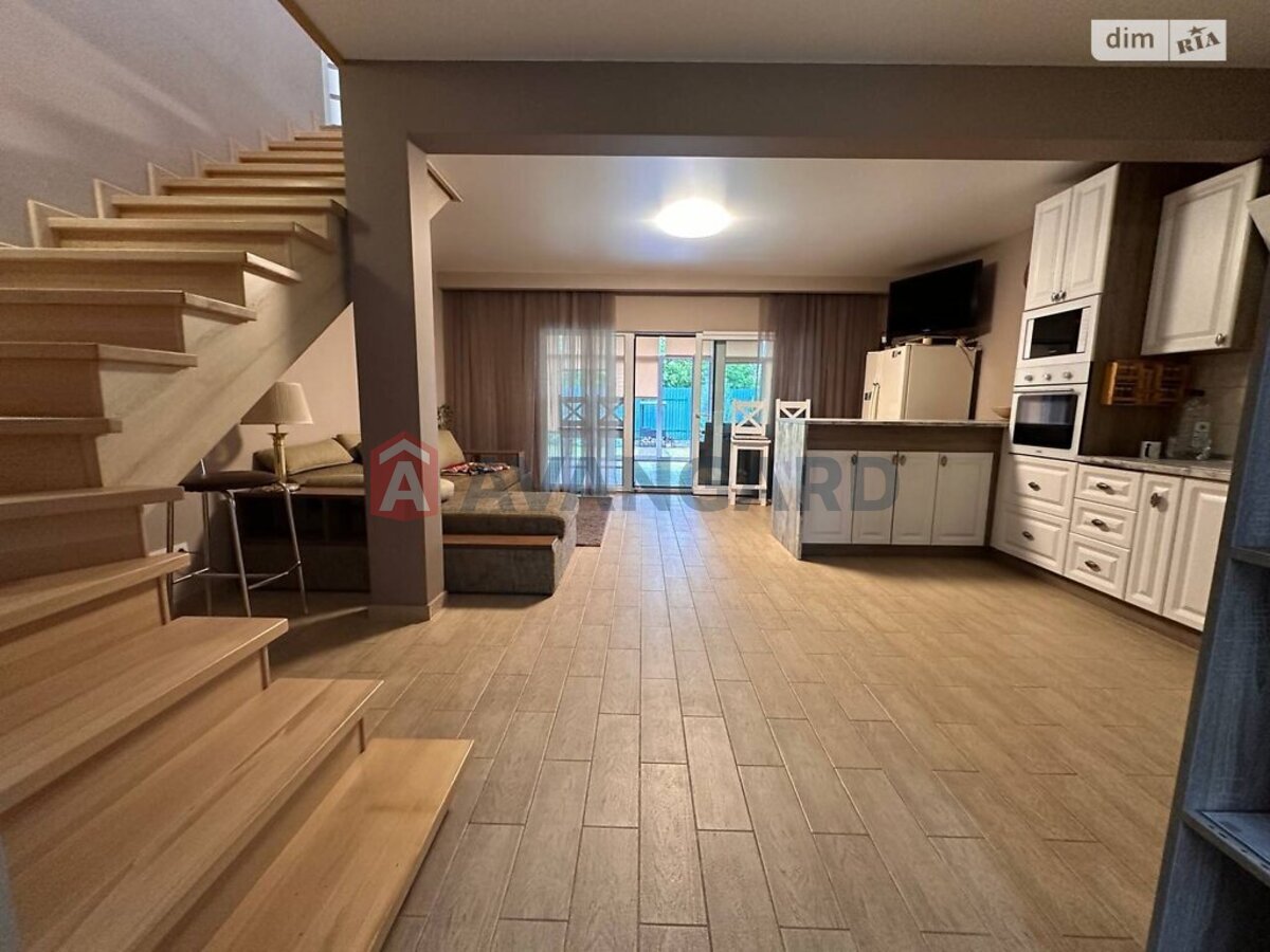 Таунхаус, 160 кв.м. фото 4 Таунхаус, 160 кв.м. фото 4