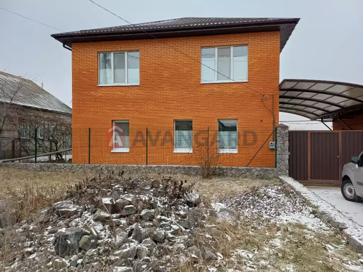 Будинок, 208 кв.м. фото 1 Будинок, 208 кв.м. фото 1