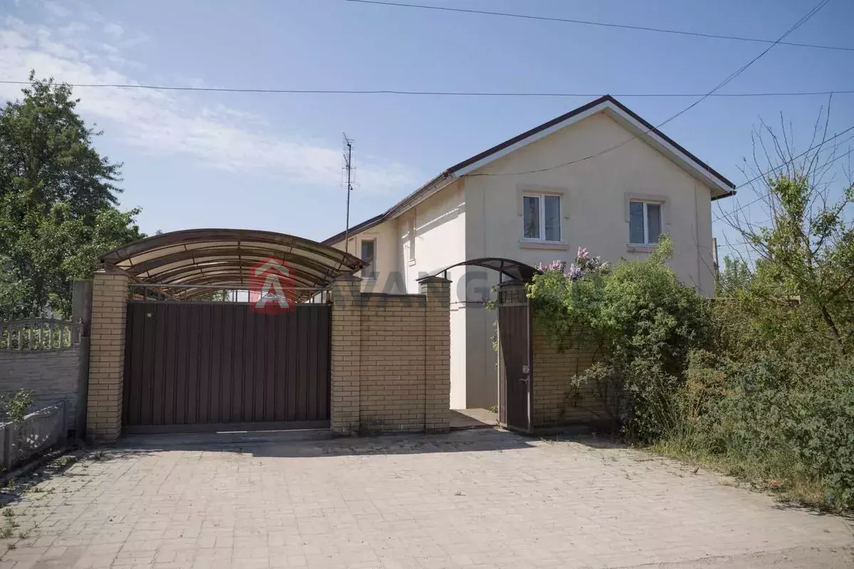 Будинок, 220 кв.м. фото 1 Будинок, 220 кв.м. фото 1