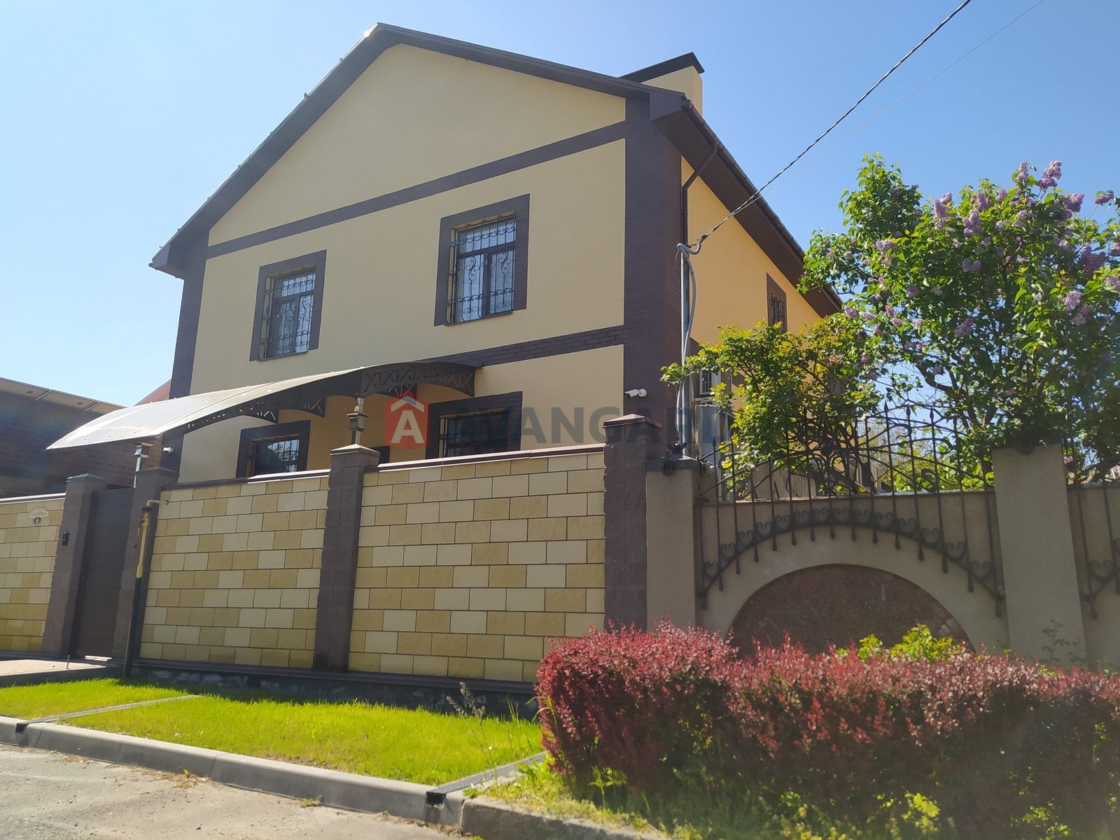 Будинок, 284 кв.м. фото 1 Будинок, 284 кв.м. фото 1