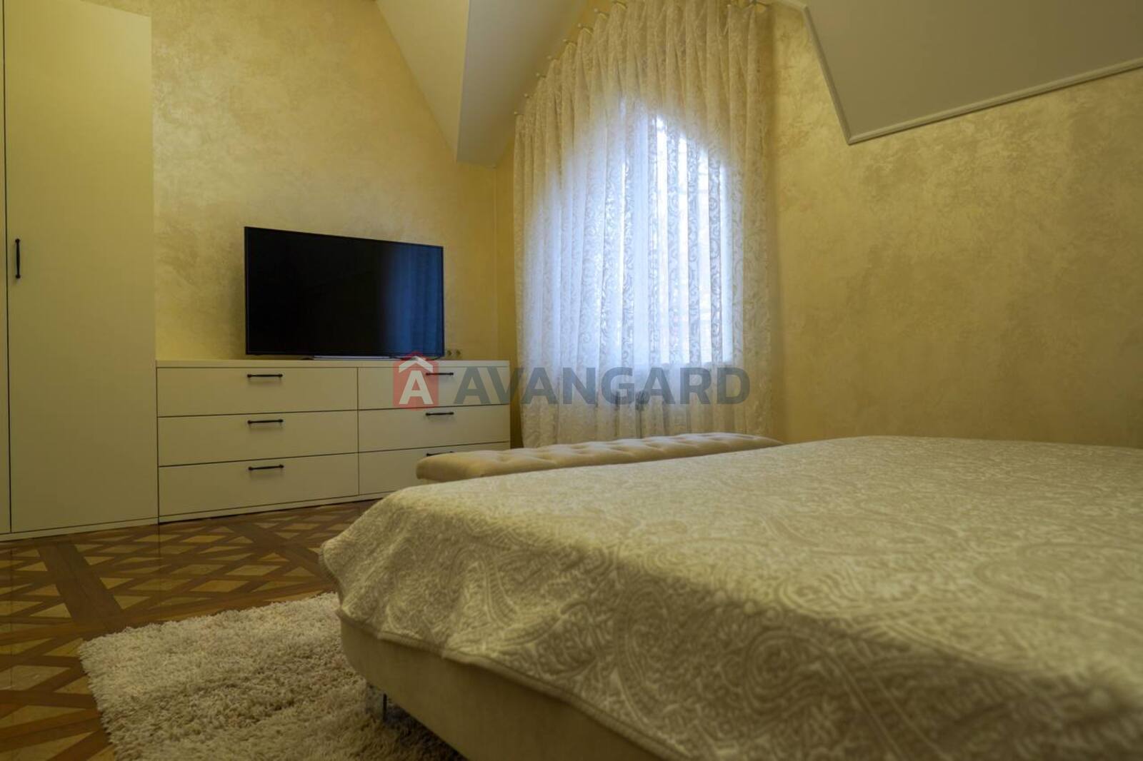 Будинок, 300 кв.м. фото 3 Будинок, 300 кв.м. фото 3