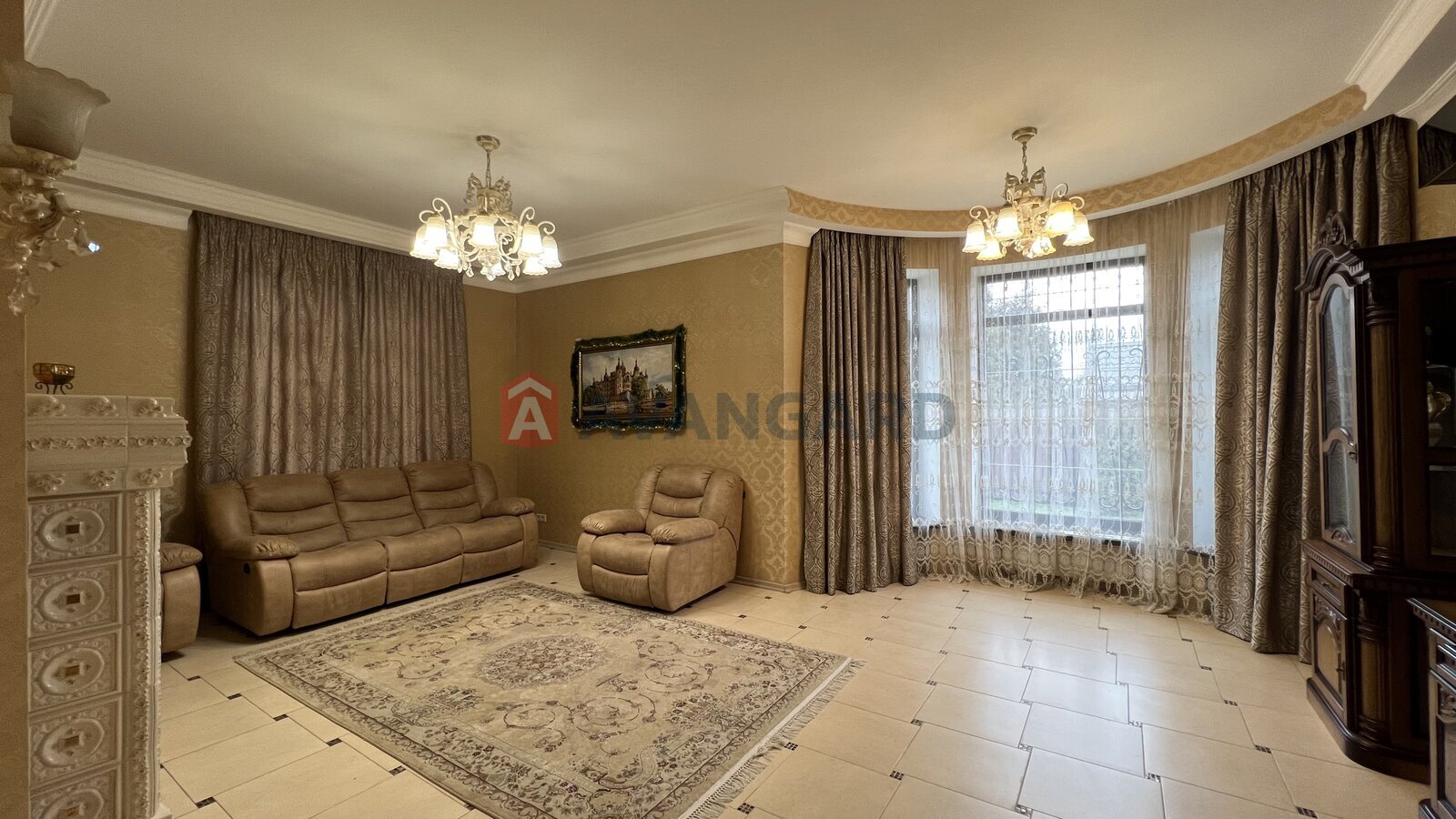 Будинок, 310 кв.м. фото 1 Будинок, 310 кв.м. фото 1