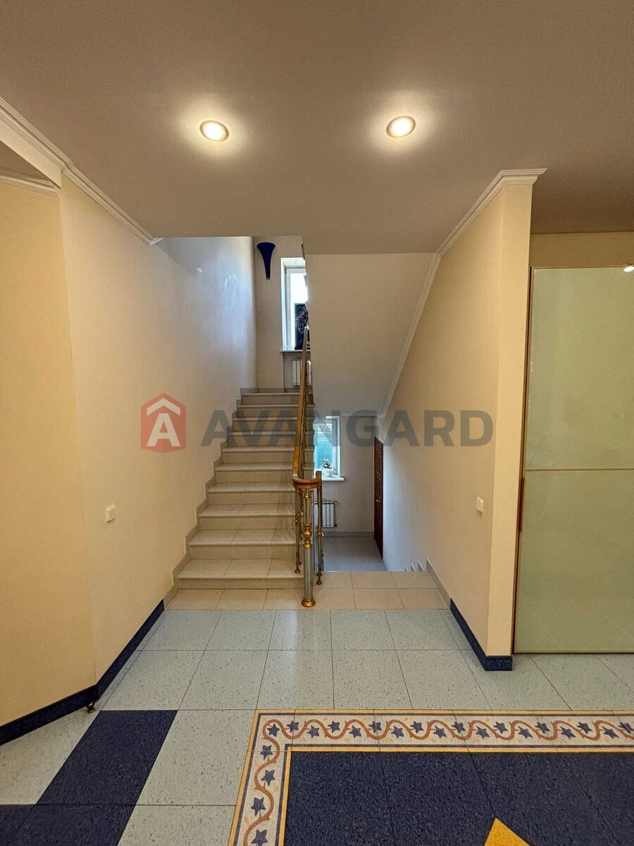 Дом, 420 кв.м. фото 12 Дом, 420 кв.м. фото 12