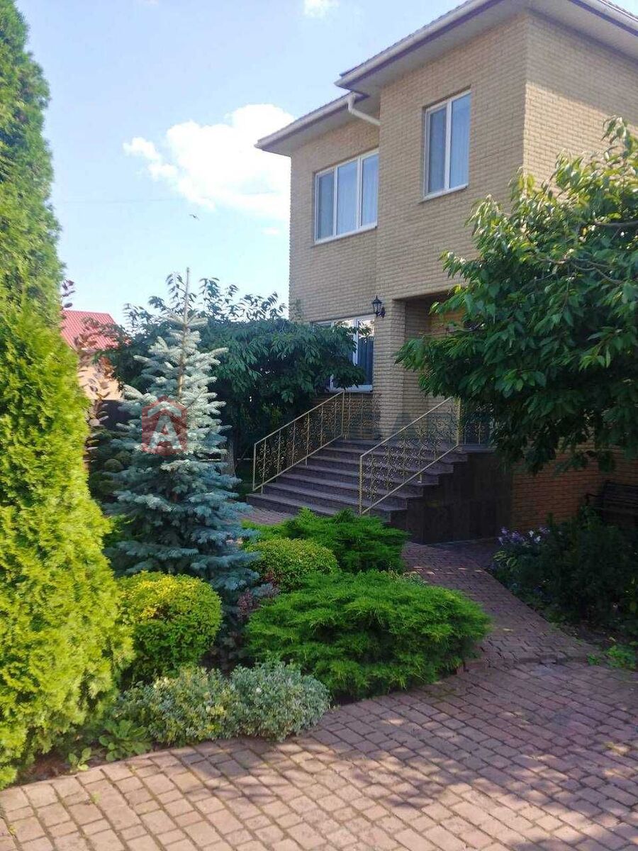 Будинок, 290 кв.м. фото 1 Будинок, 290 кв.м. фото 1