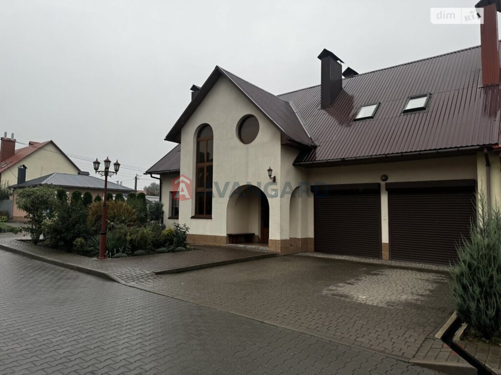 Таунхаус, 240 кв.м. фото 1 Таунхаус, 240 кв.м. фото 1