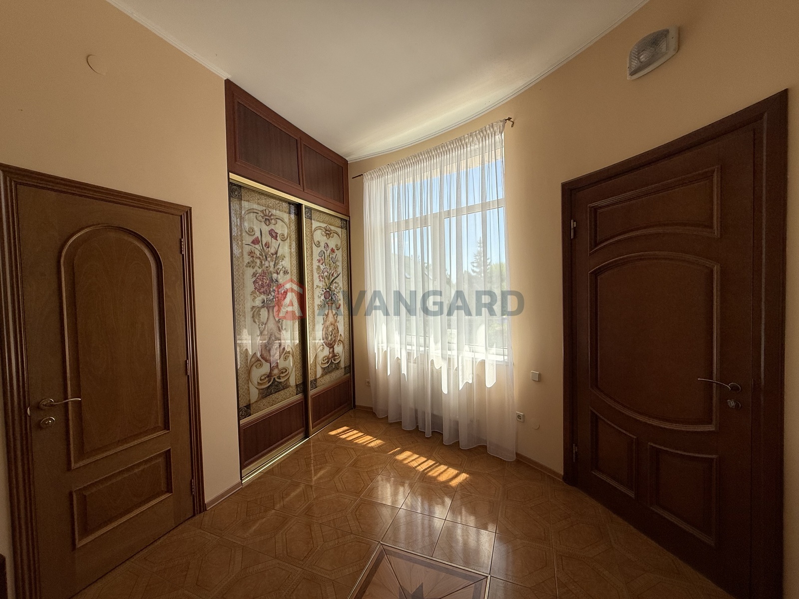 Будинок, 650 кв.м. фото 27 Будинок, 650 кв.м. фото 27