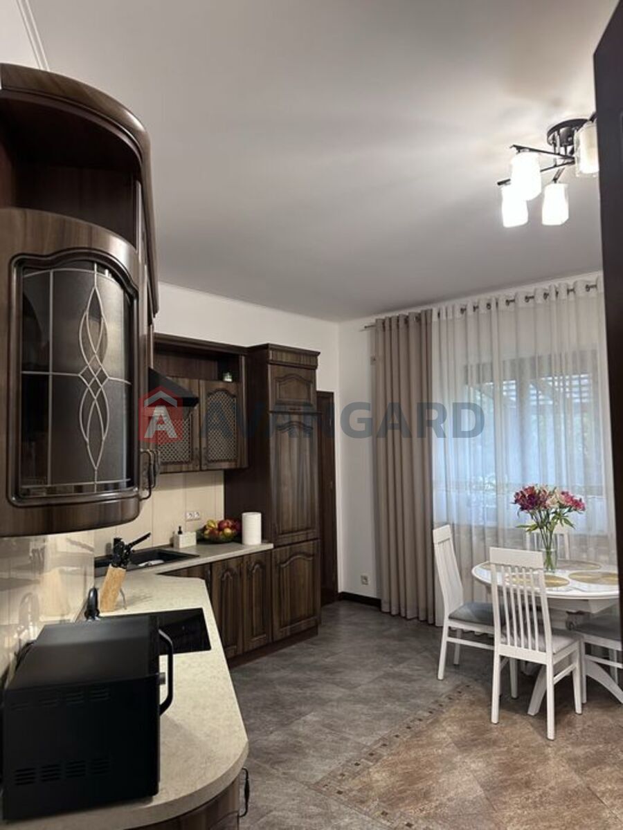Будинок, 224 кв.м. фото 5 Будинок, 224 кв.м. фото 5