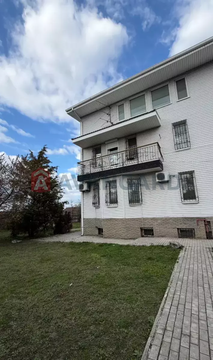 Будинок, 456 кв.м. фото 1 Будинок, 456 кв.м. фото 1