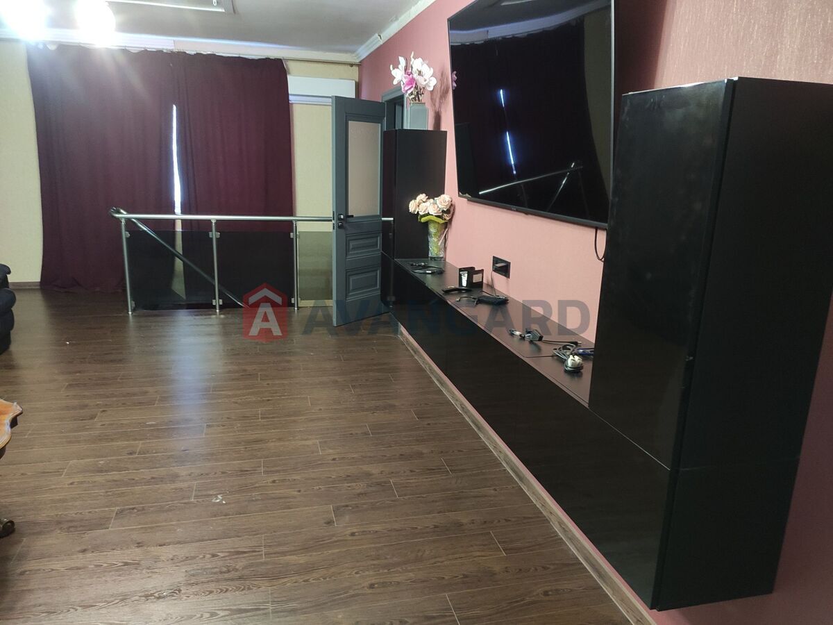 Дом, 300 кв.м. фото 12 Дом, 300 кв.м. фото 12