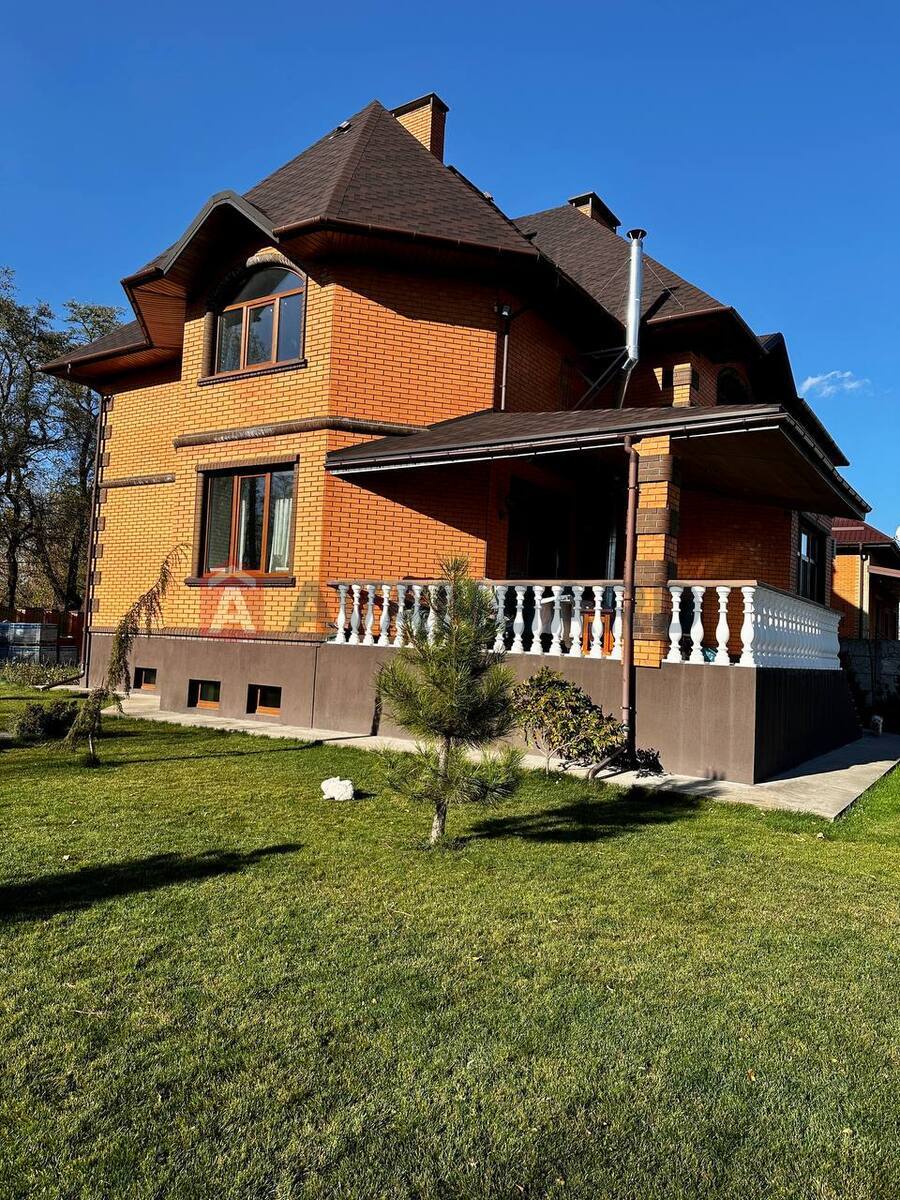 Будинок, 300 кв.м. фото 2 Будинок, 300 кв.м. фото 2