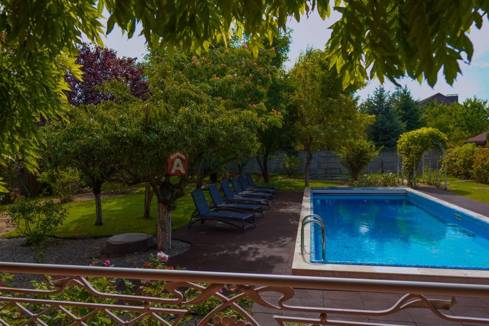 Будинок, 300 кв.м. фото 2 Будинок, 300 кв.м. фото 2