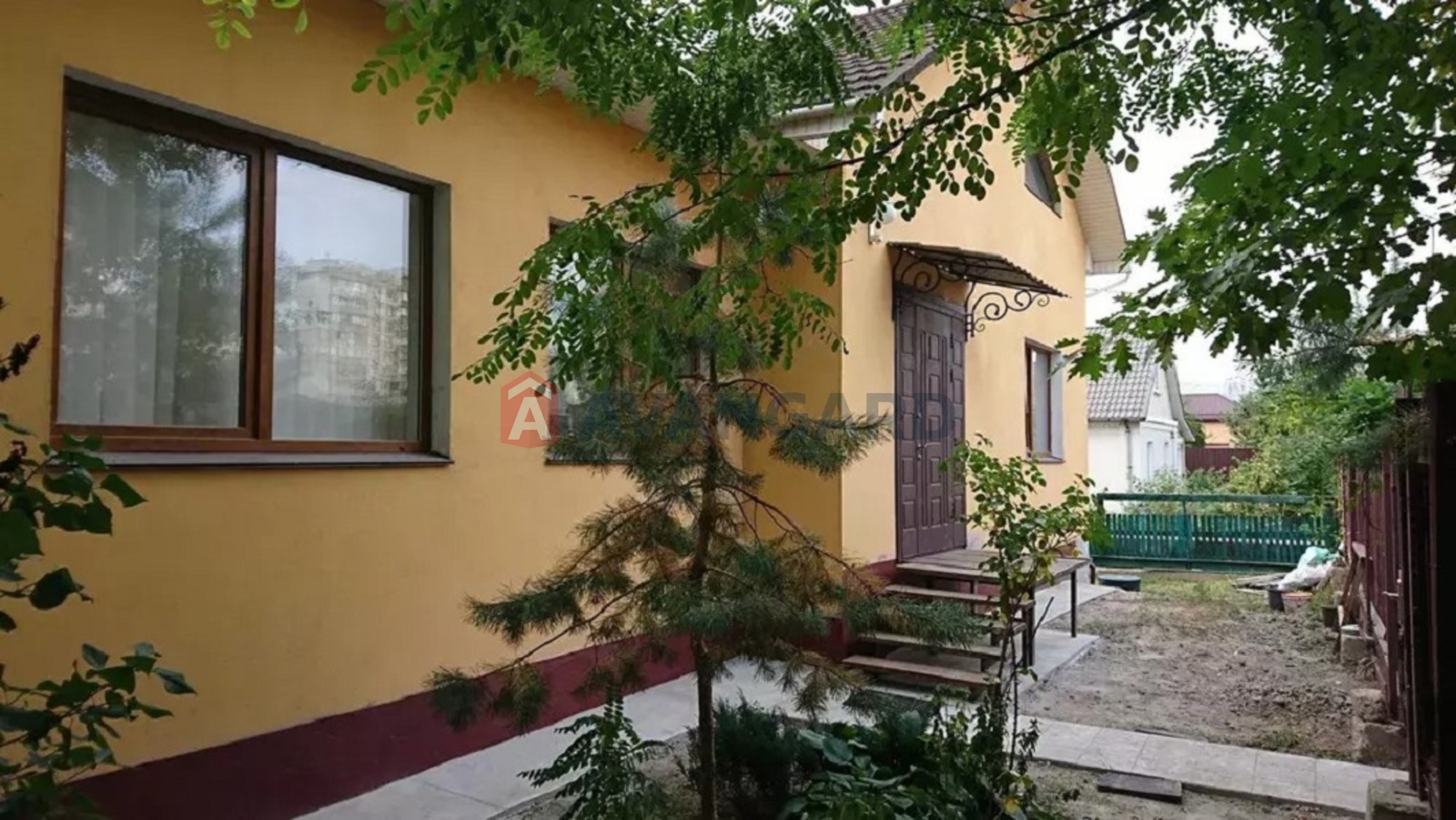 Будинок, 400 кв.м. фото 1 Будинок, 400 кв.м. фото 1