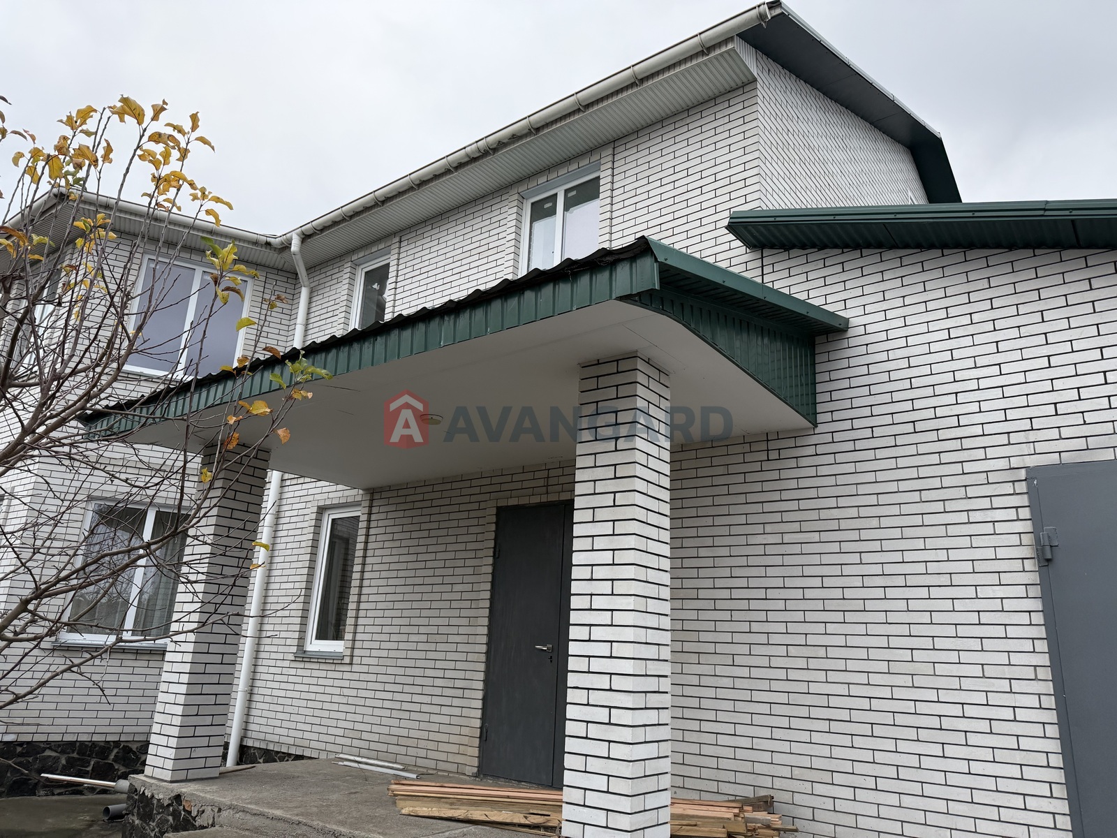 Будинок, 195 кв.м. фото 1 Будинок, 195 кв.м. фото 1