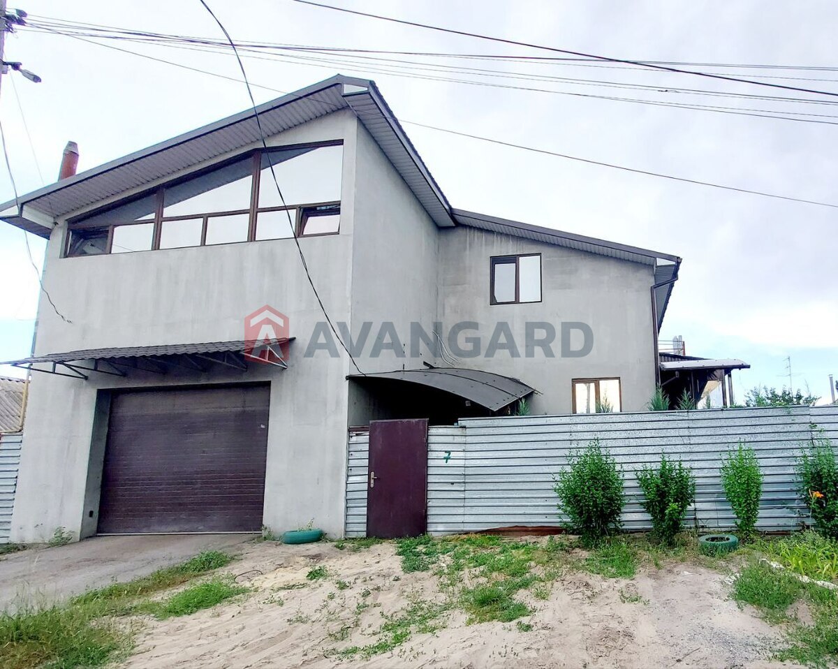 Будинок, 260 кв.м. фото 1 Будинок, 260 кв.м. фото 1